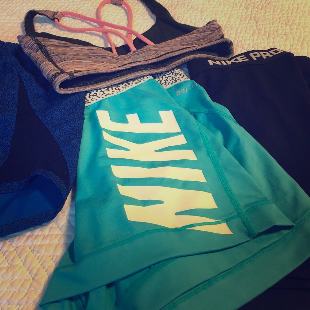 **Lululemon/Nike BUNDLE**3 shorts/Free to Be bra